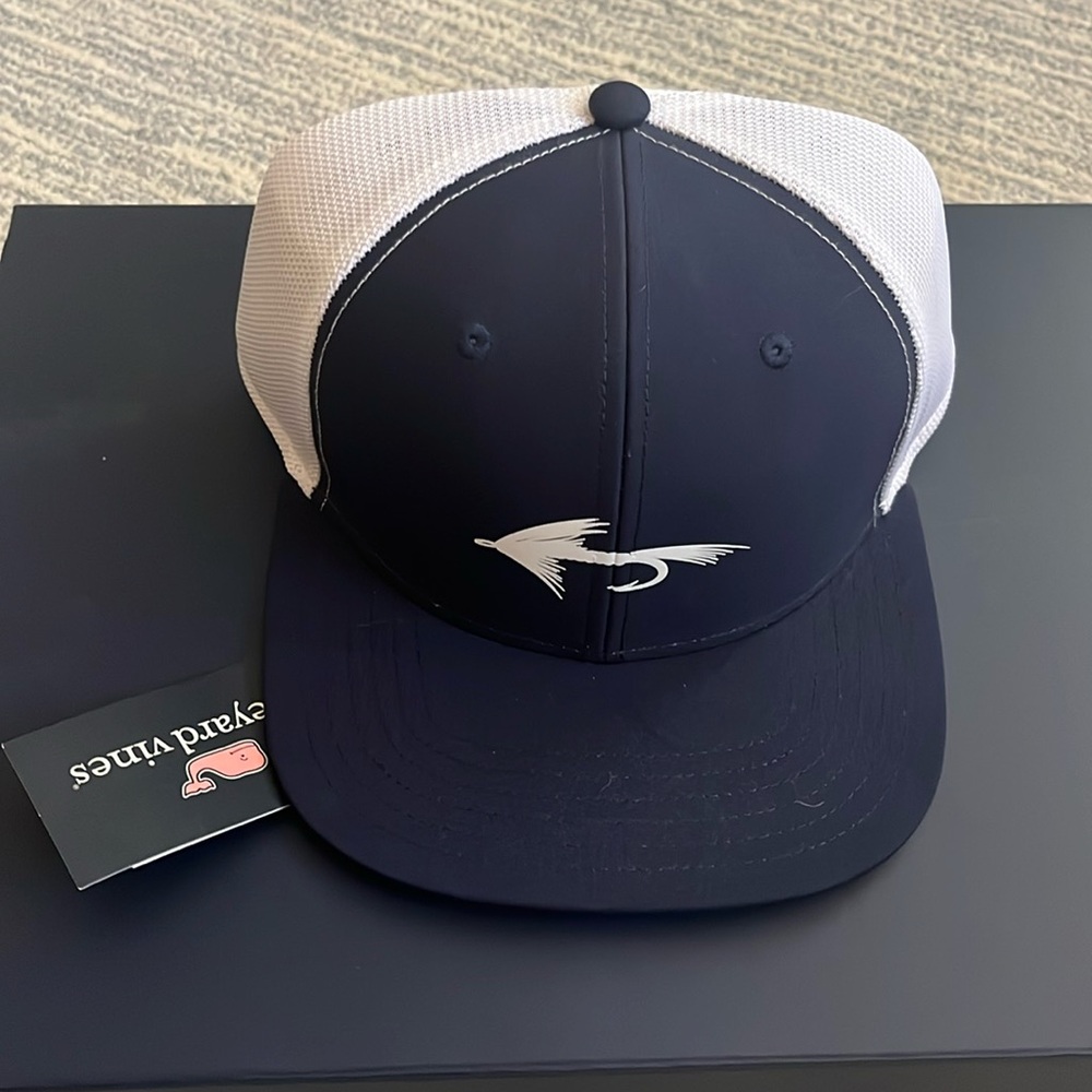 NWT Vineyard Vines Flat Brim Trucker